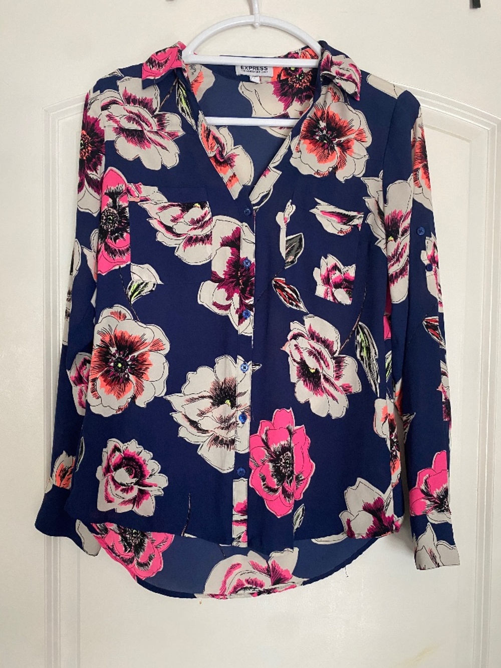 Express portofino shirt navy floral button down blouse